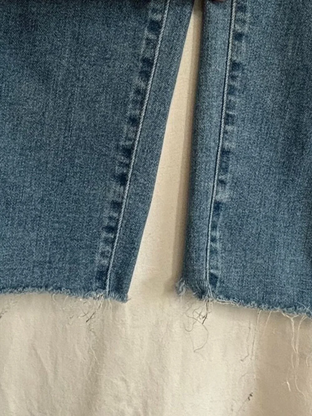 Madewell 10" High-Rise Skinny Jeans Sz 27 Raw-Hem Light Wash - Picture 3 of 10